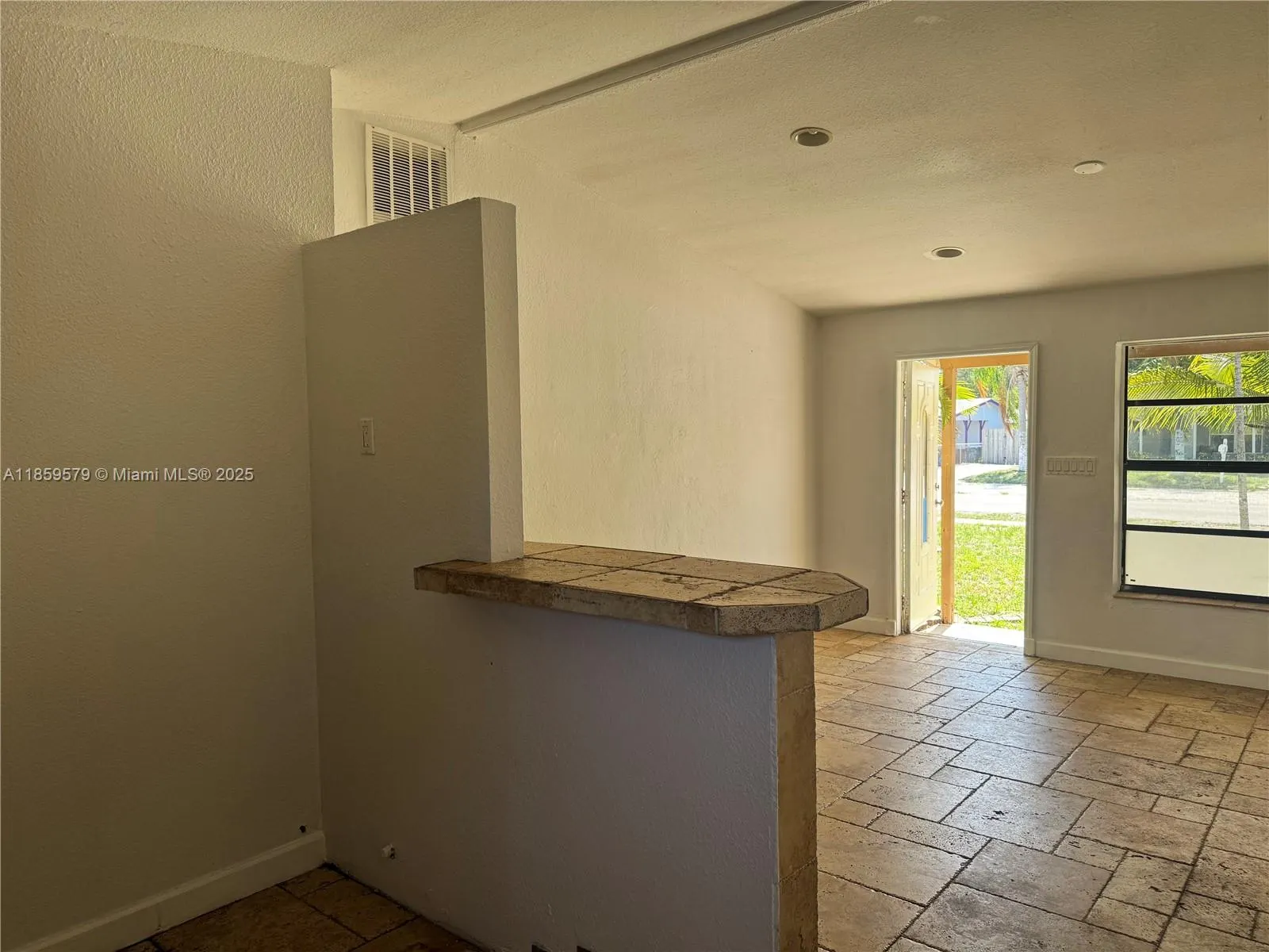 524 SW 22nd Ave