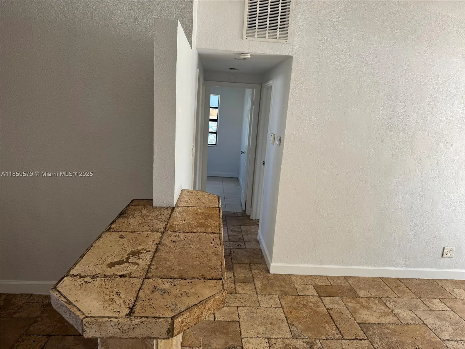 524 SW 22nd Ave