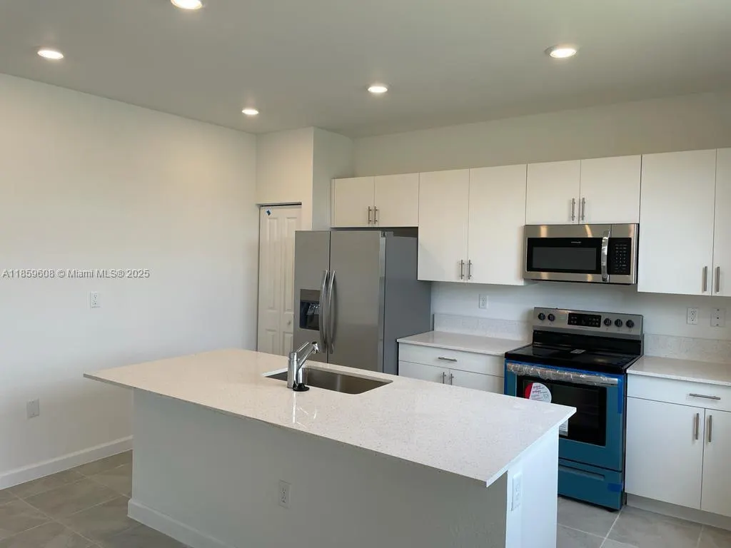 10007 SW 231 Ln