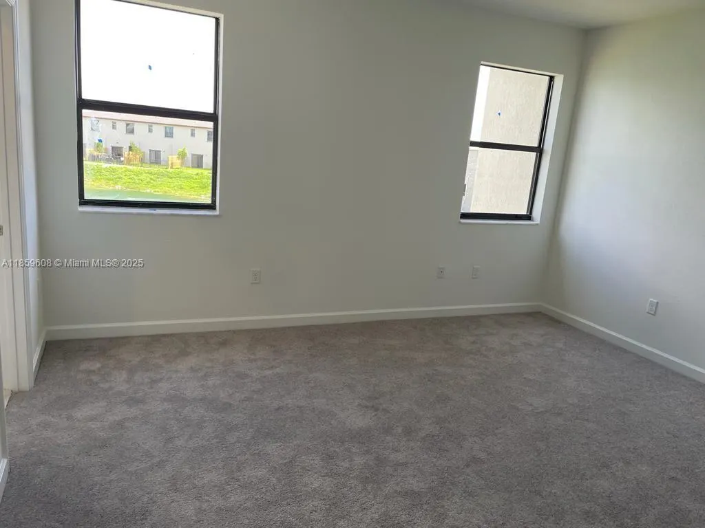 10007 SW 231 Ln