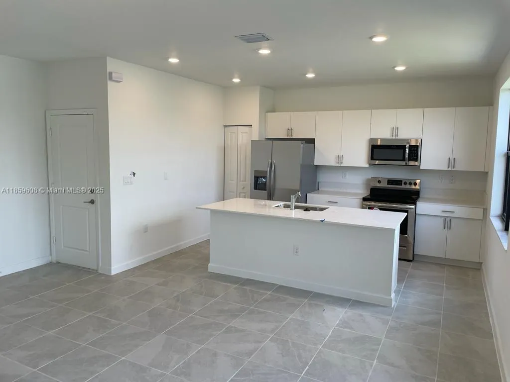 10007 SW 231 Ln