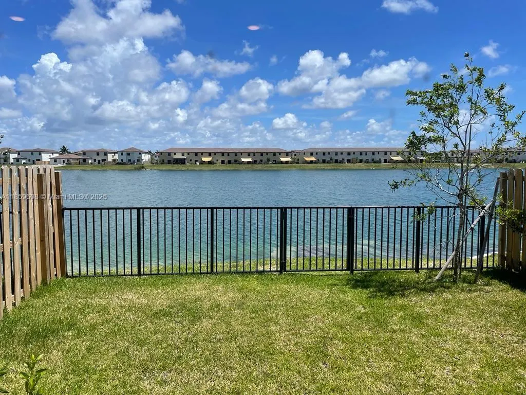 10007 SW 231 Ln