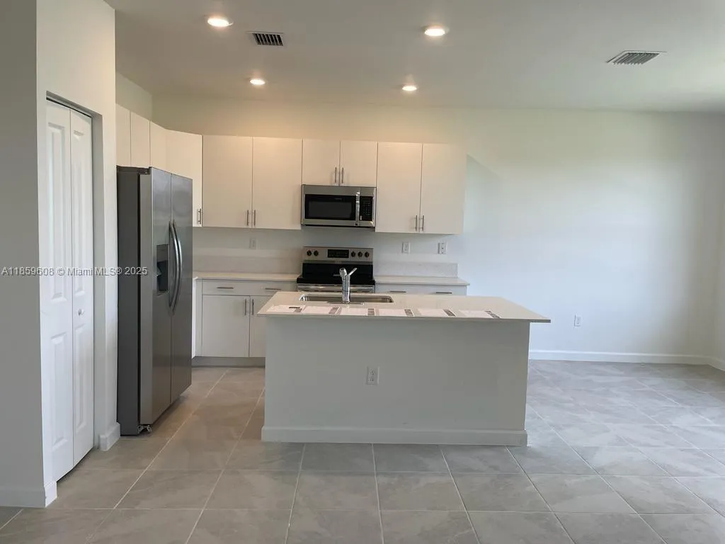 10007 SW 231 Ln