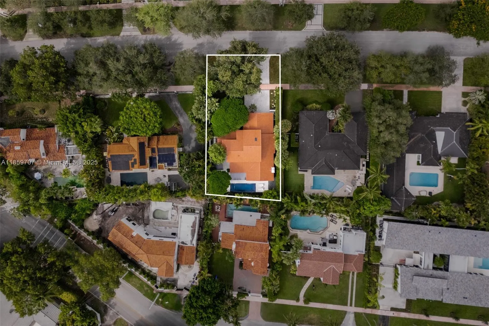 6811 Riviera Dr