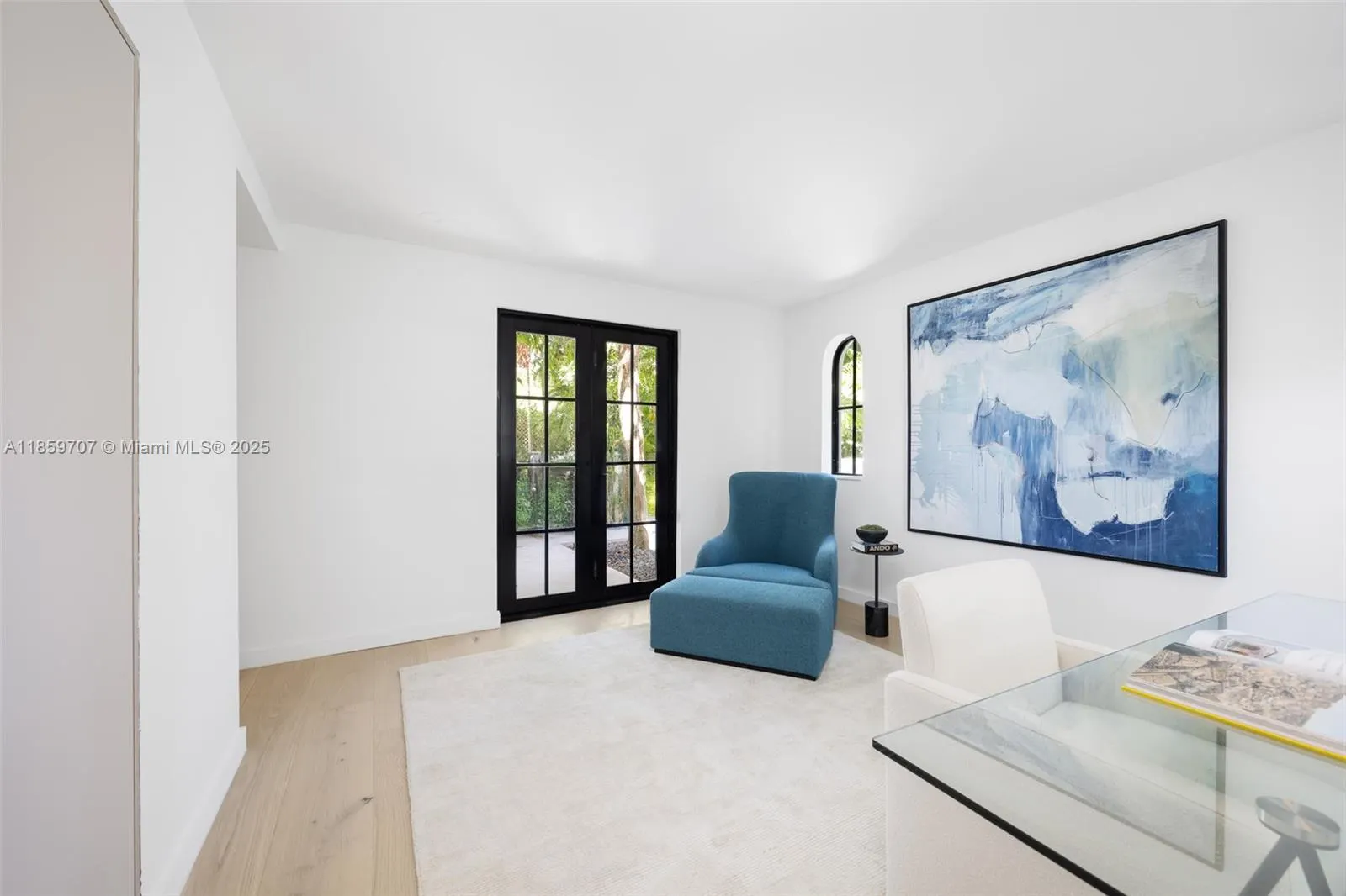6811 Riviera Dr