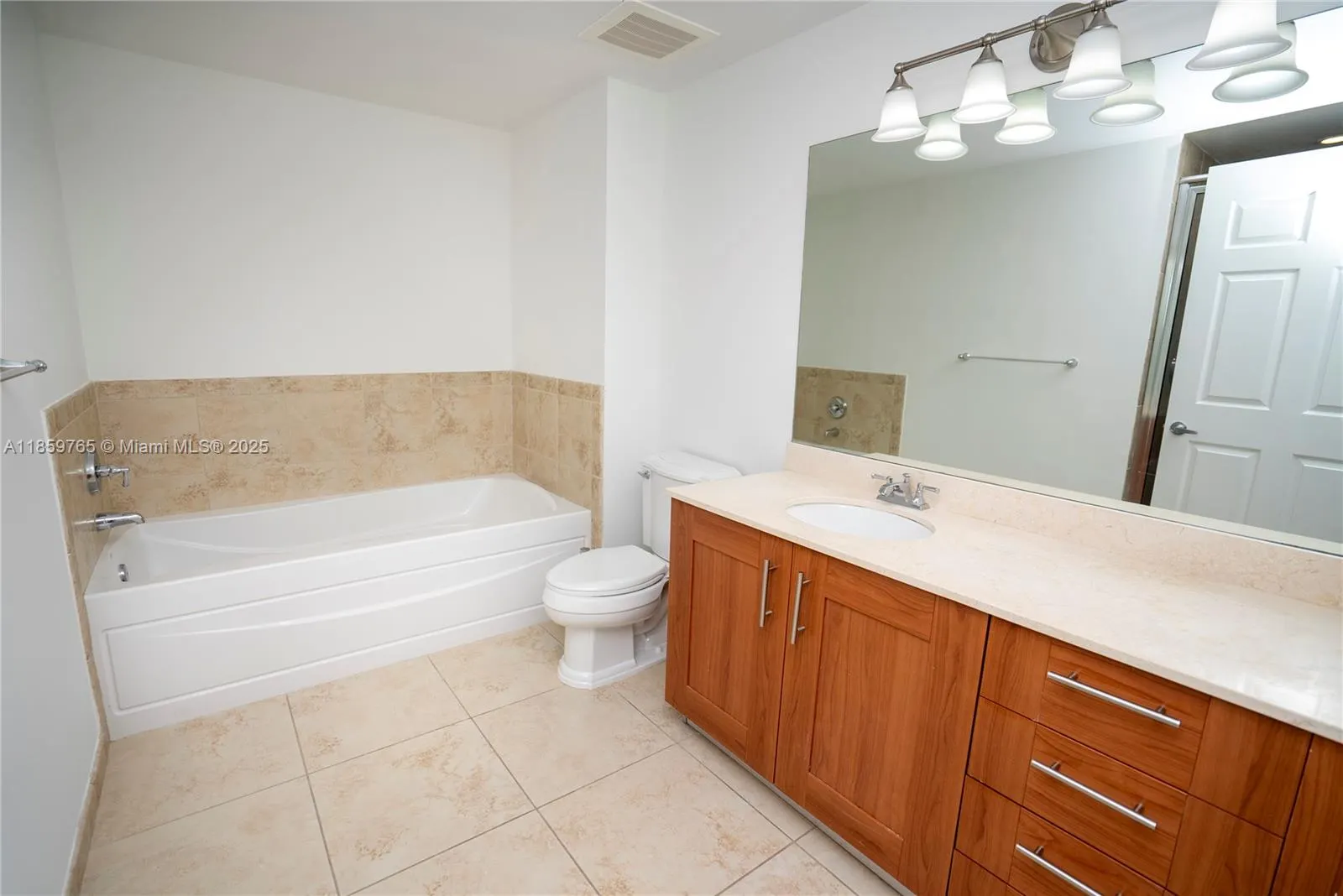 1300 Ponce De Leon Blvd, #709