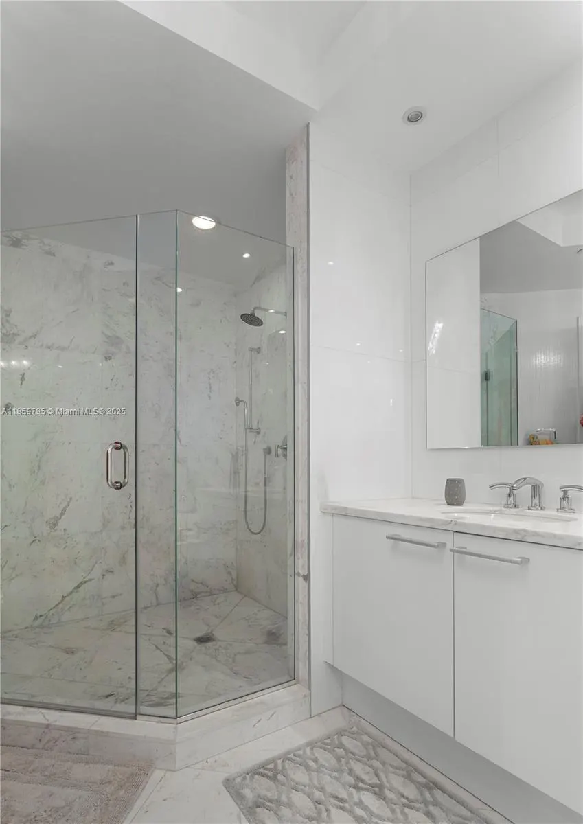 4100 Island Blvd, #1503