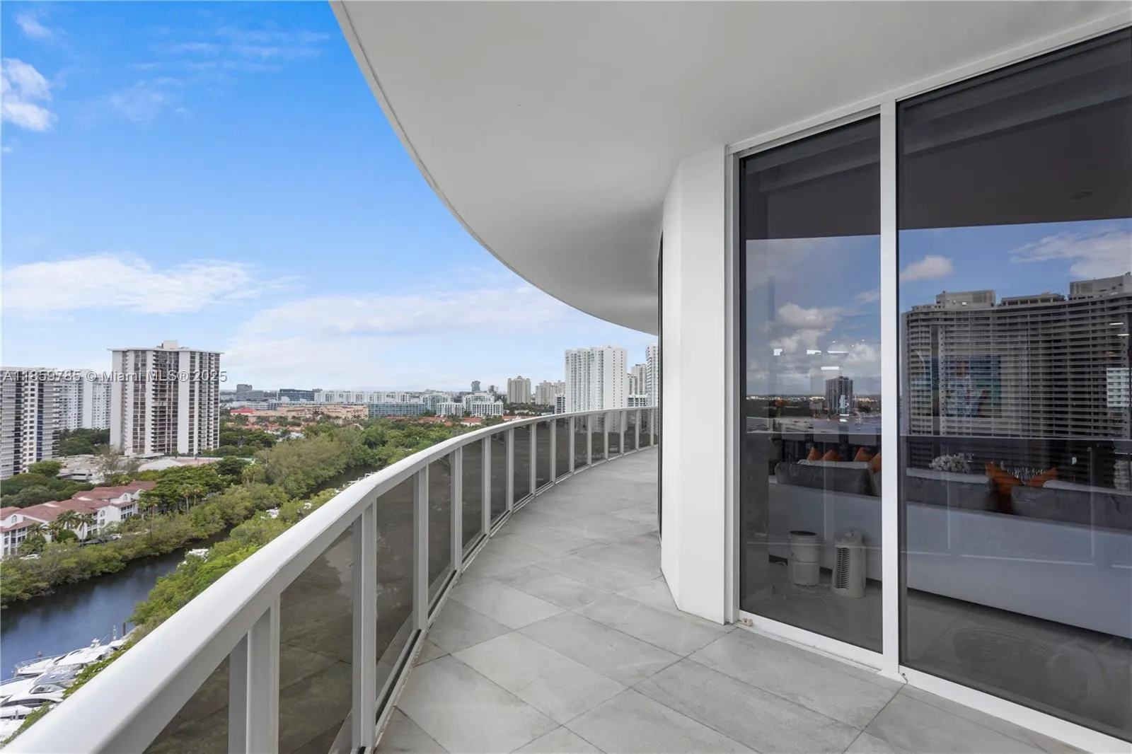 4100 Island Blvd, #1503