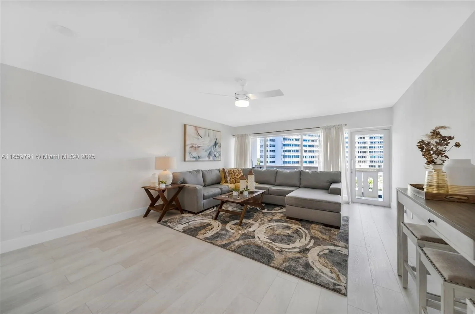 2100 S Ocean Dr, #5B