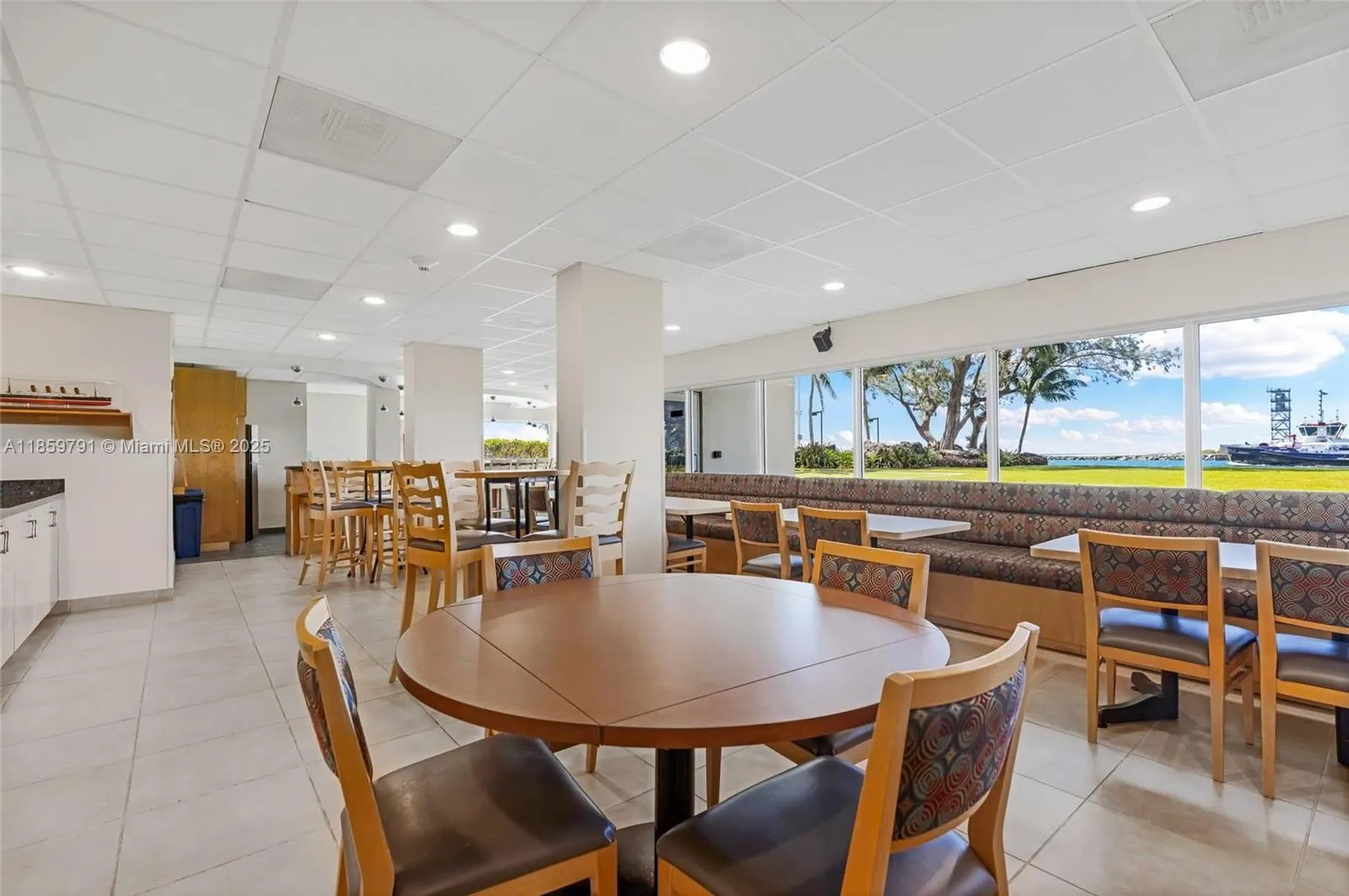 2100 S Ocean Dr, #5B