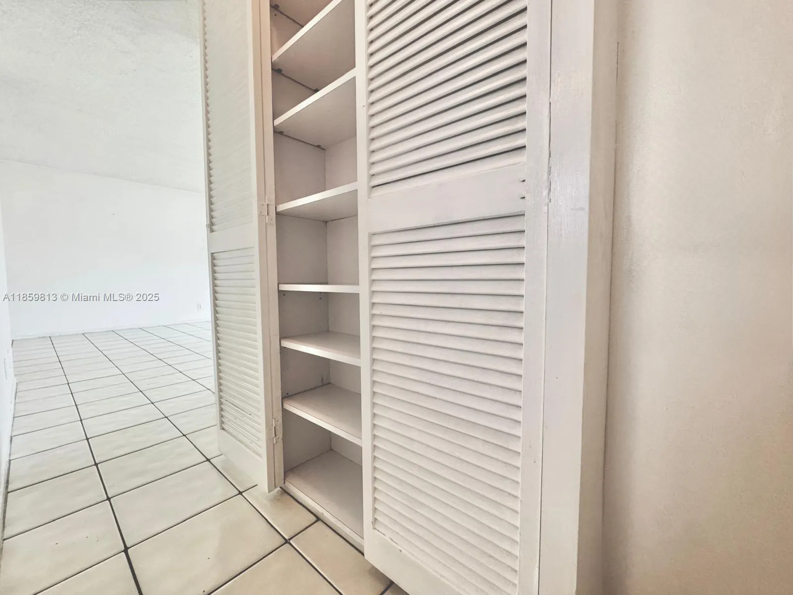 700 Layne Blvd, #210