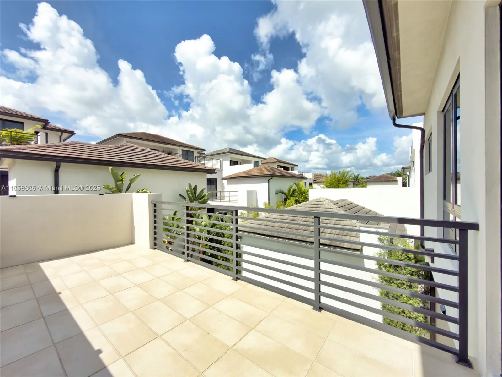 8162 NW 48th Ter