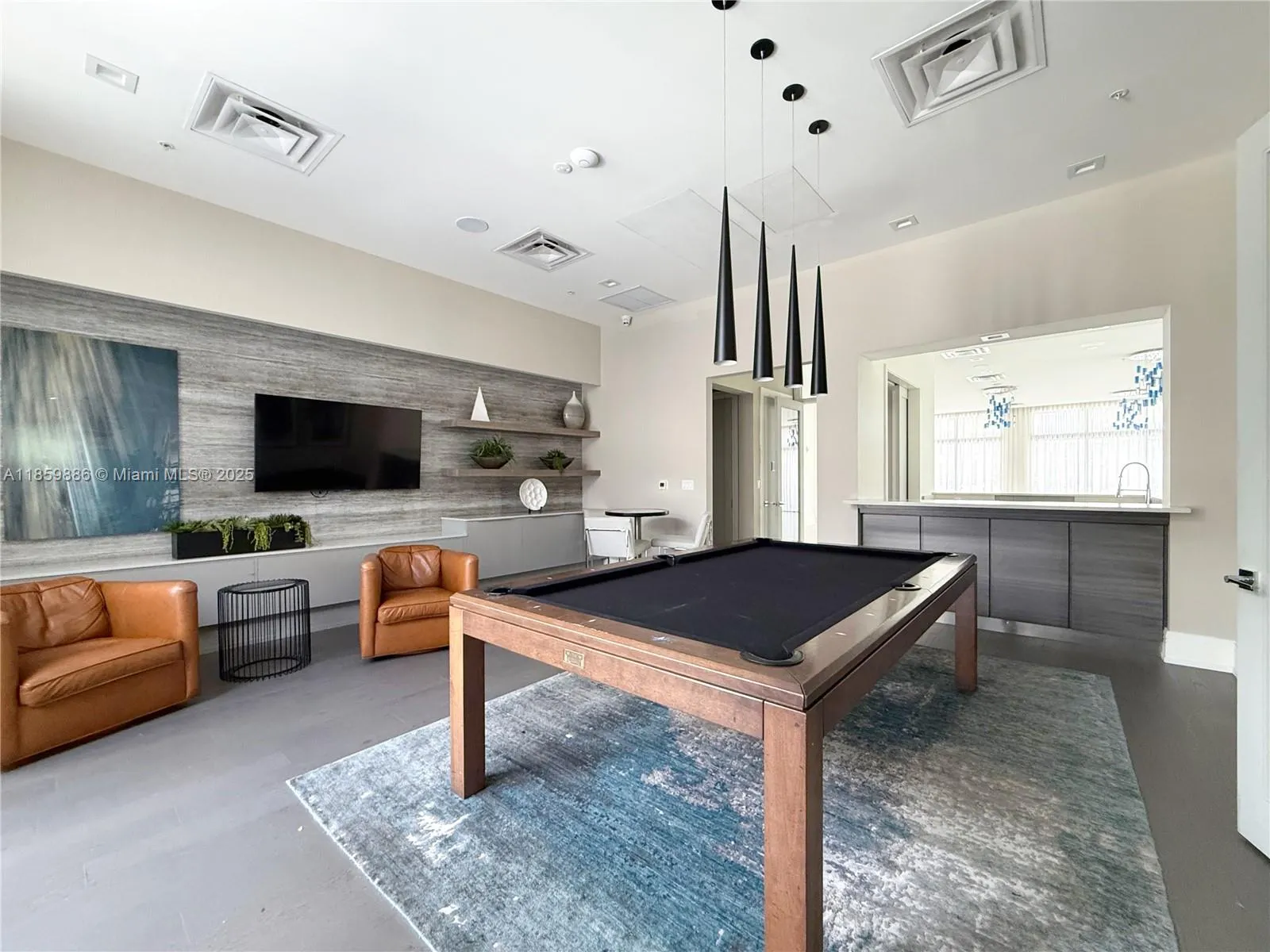 8162 NW 48th Ter