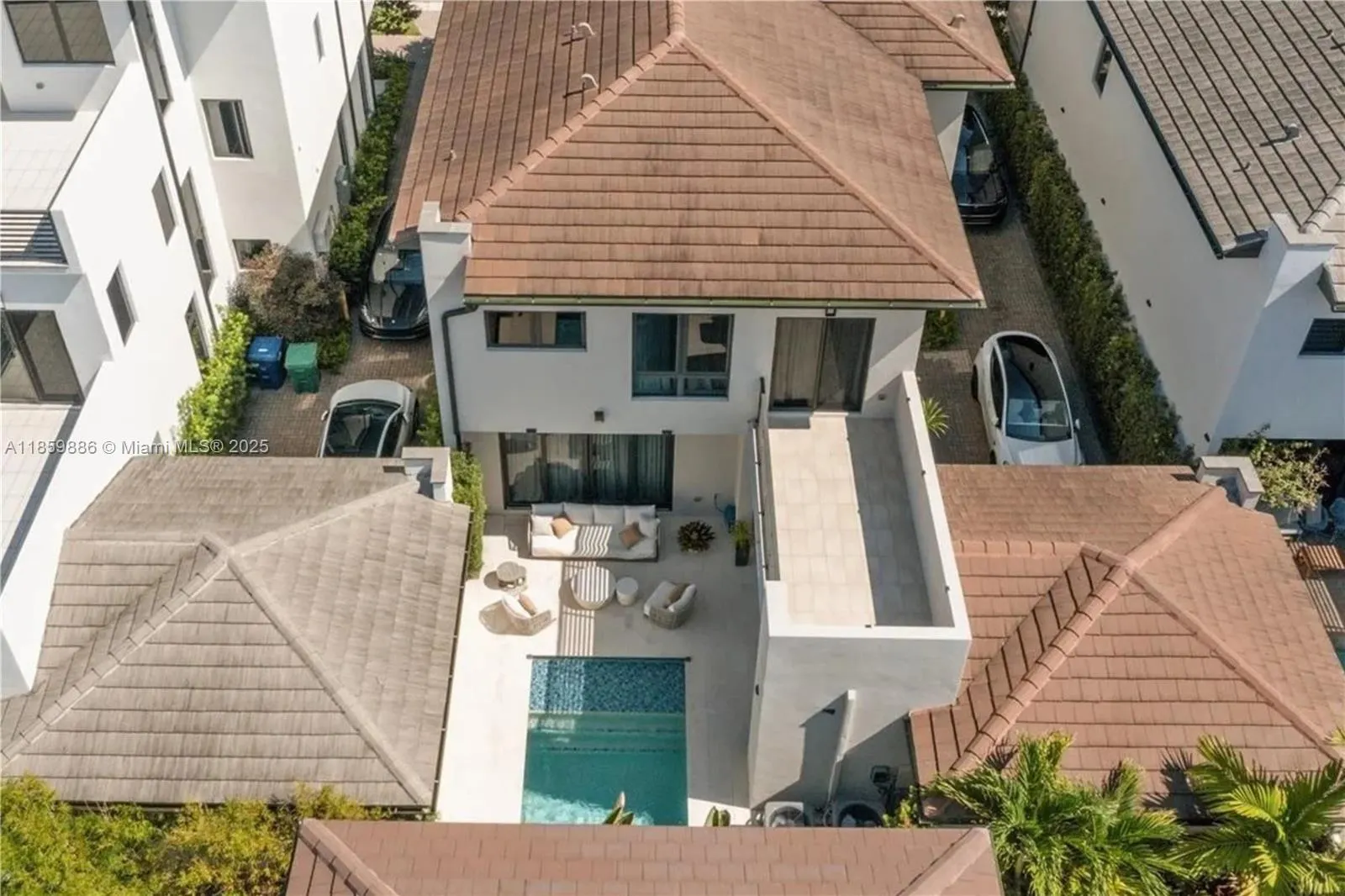 8162 NW 48th Ter
