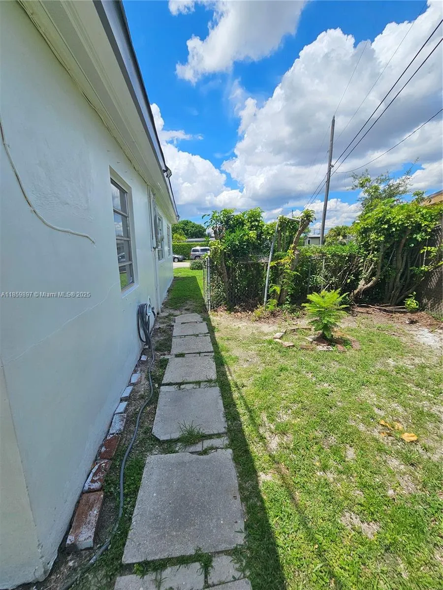 4151 SW 110th Ct