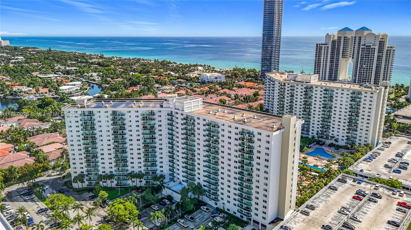 19380 Collins Ave, #308