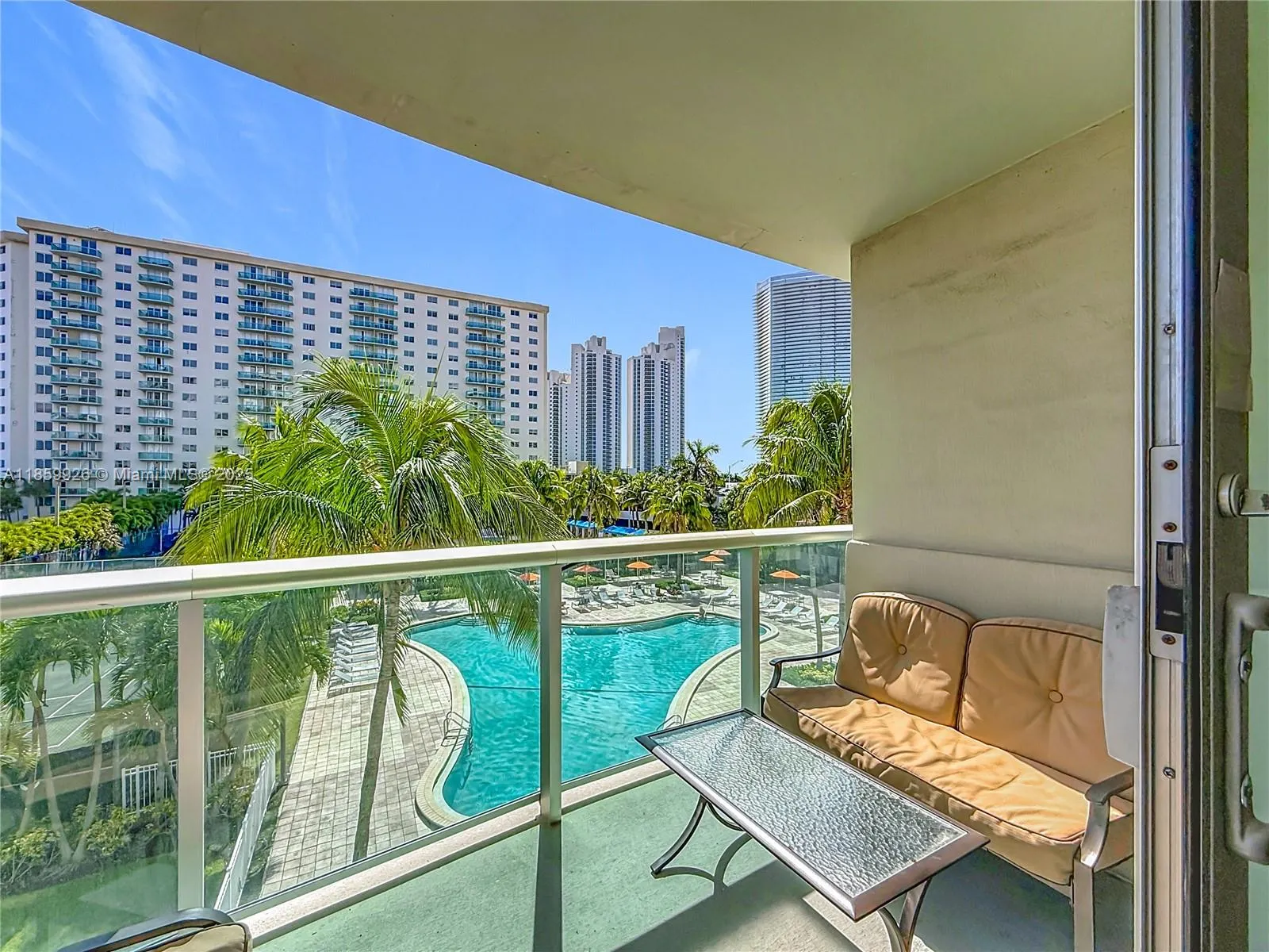 19380 Collins Ave, #308