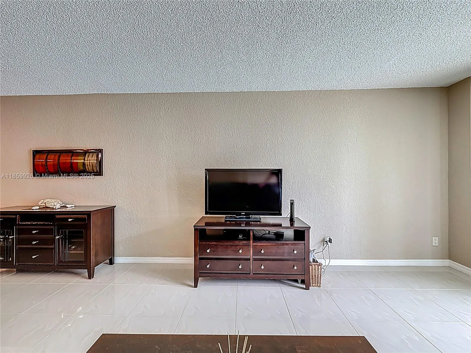 19380 Collins Ave, #308