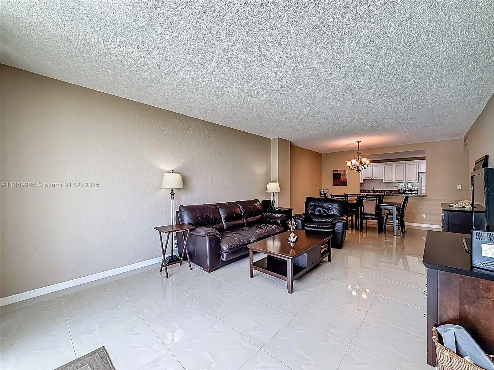 19380 Collins Ave, #308