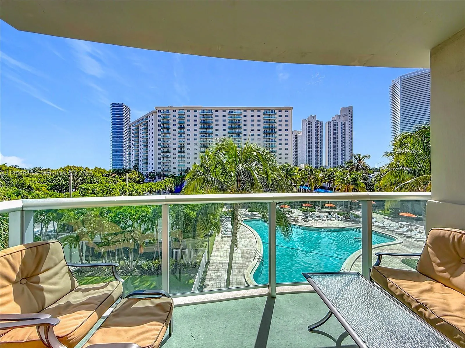 19380 Collins Ave, #308