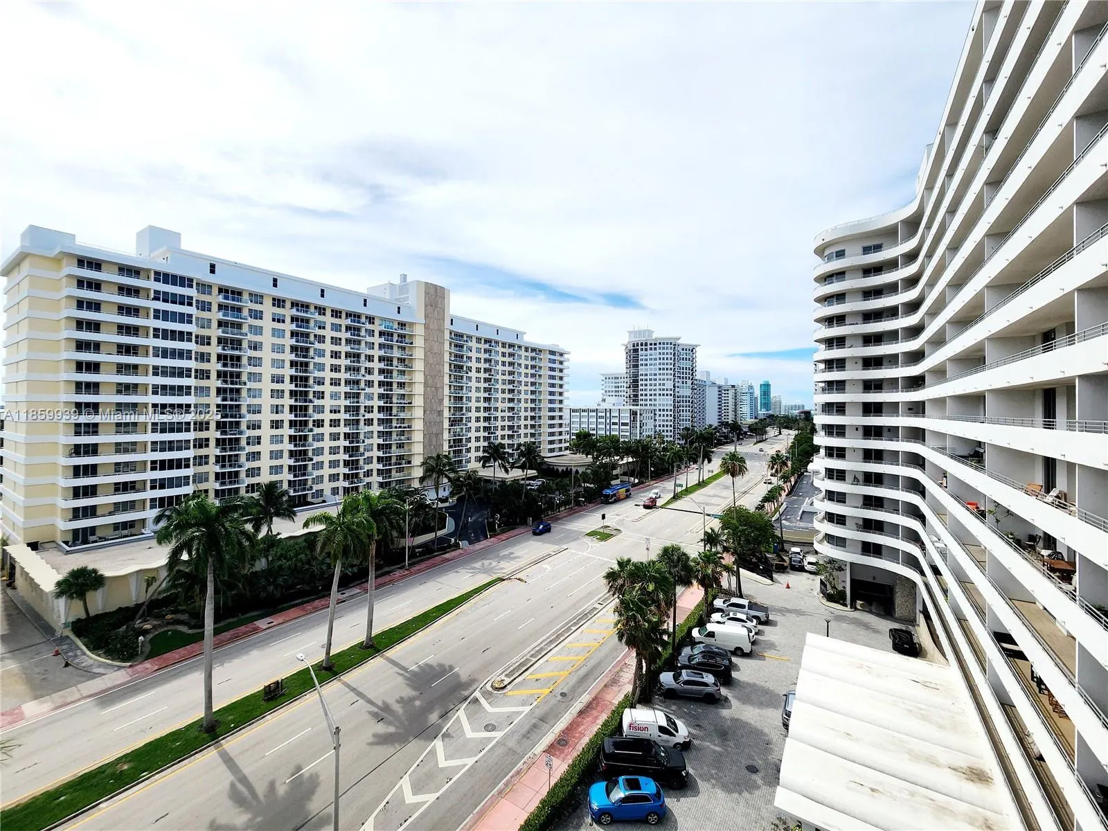 5555 Collins Ave, #9S