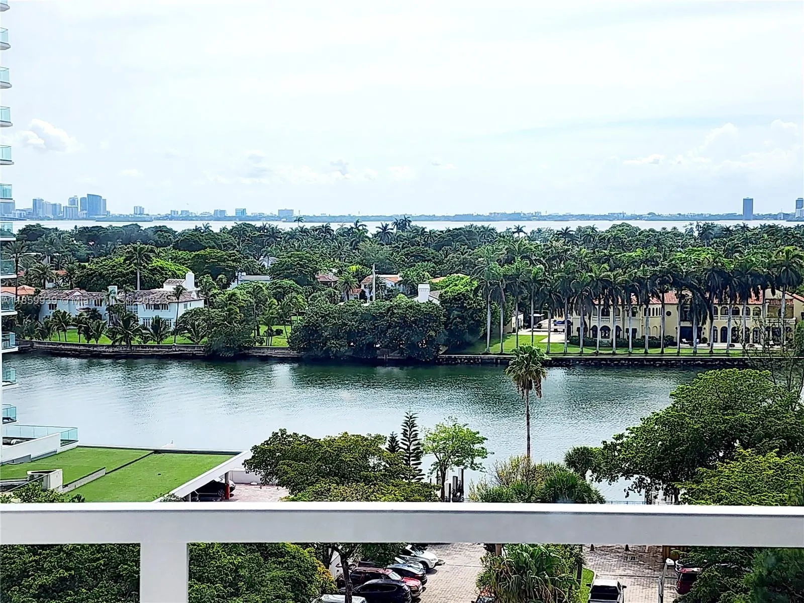 5555 Collins Ave, #9S