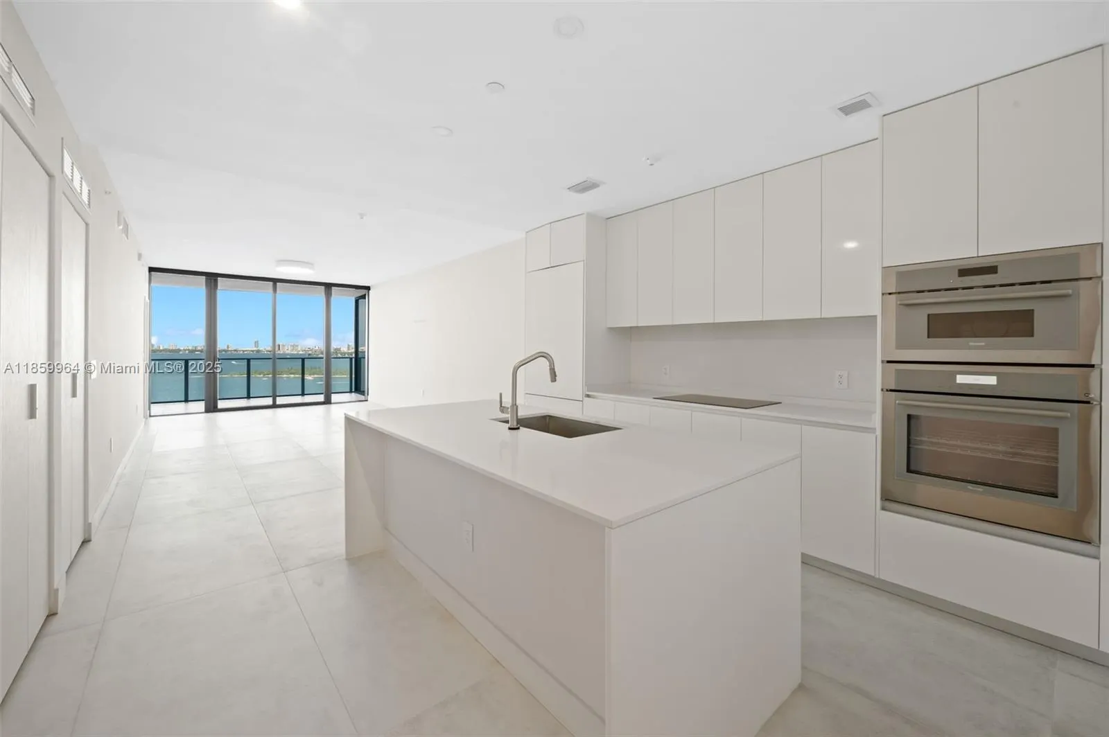 700 NE 24, #1406