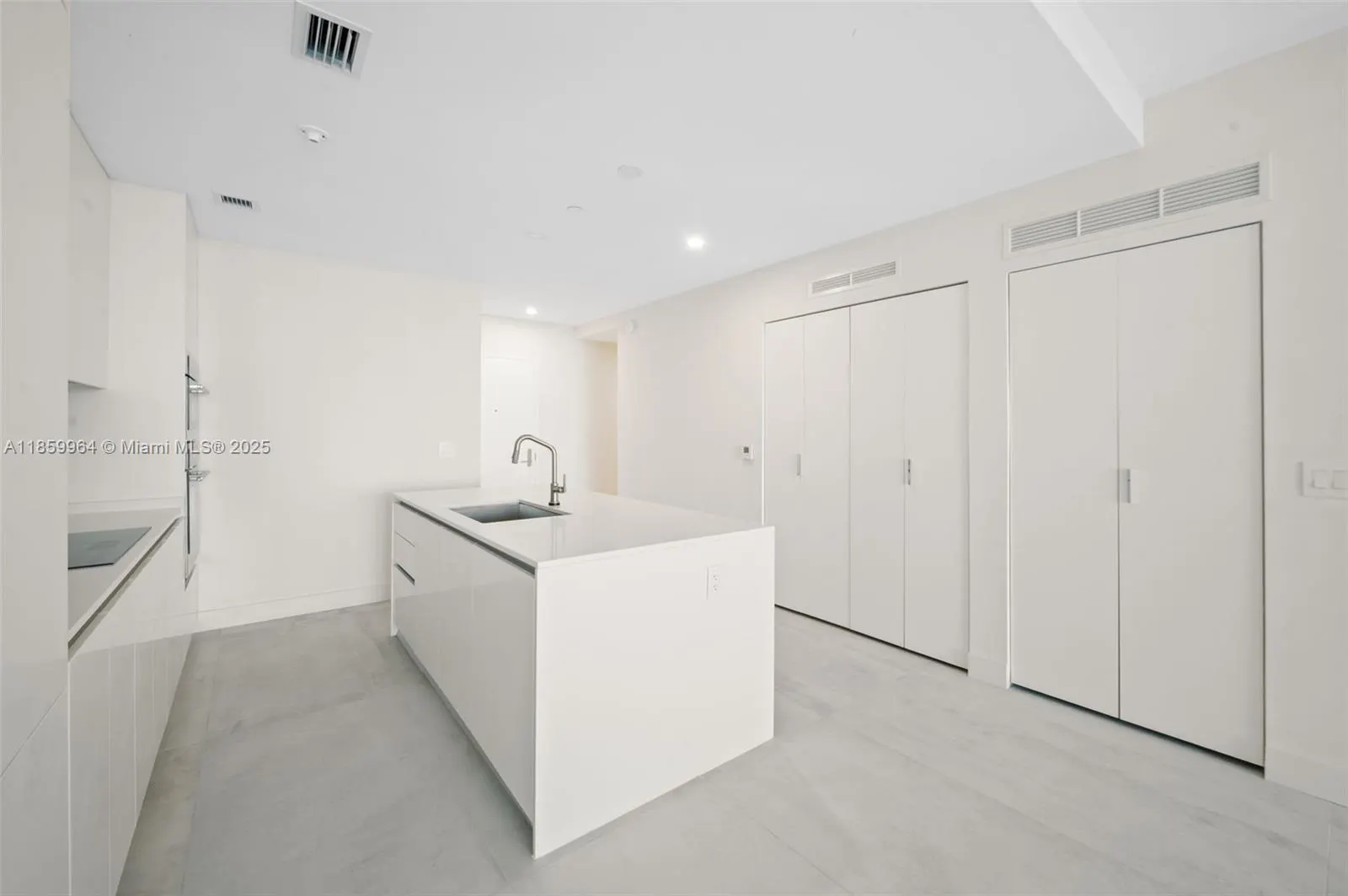 700 NE 24, #1406