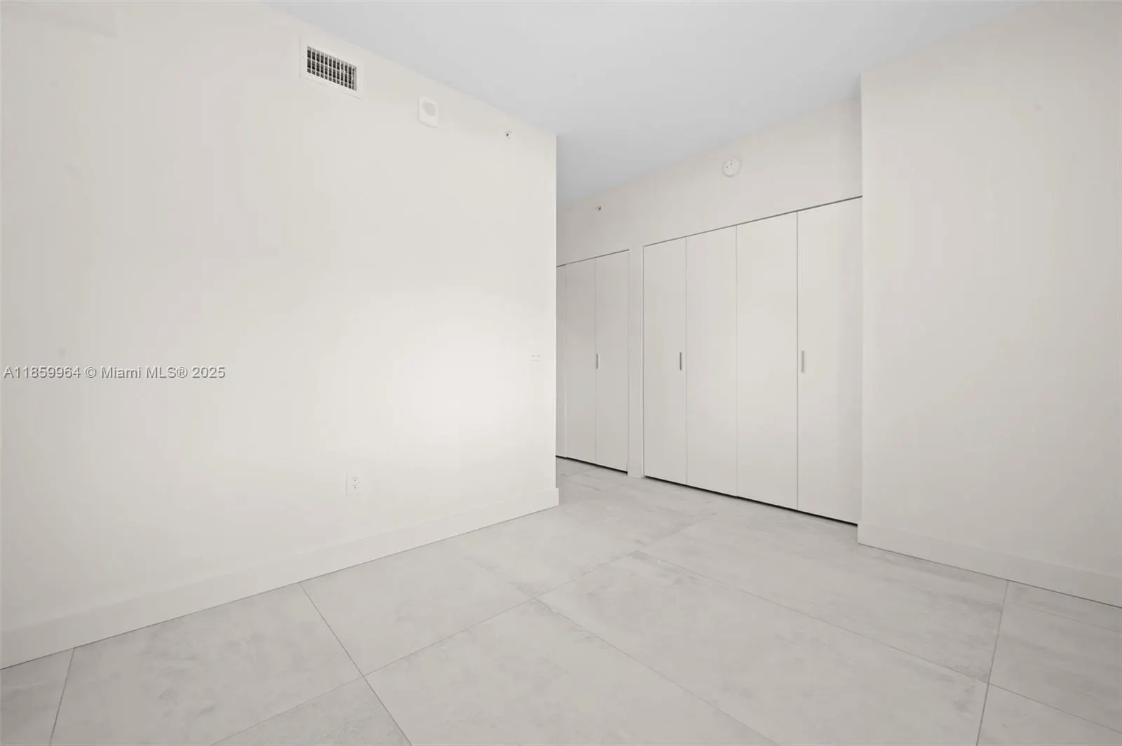 700 NE 24, #1406