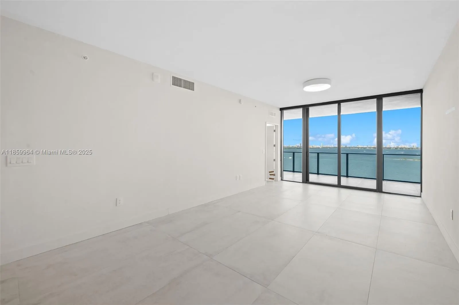 700 NE 24, #1406