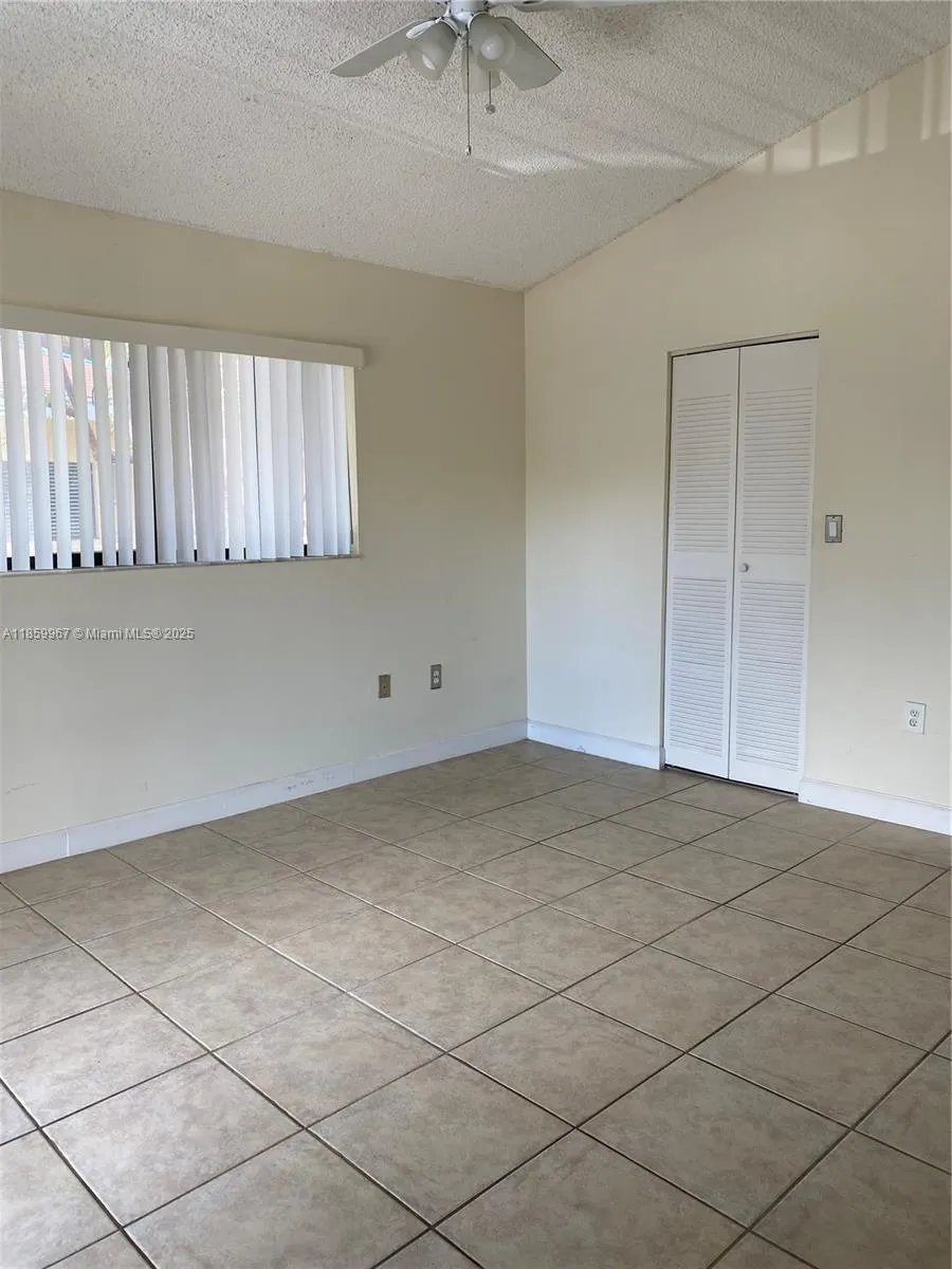 2445 SW 18th Ter, #805