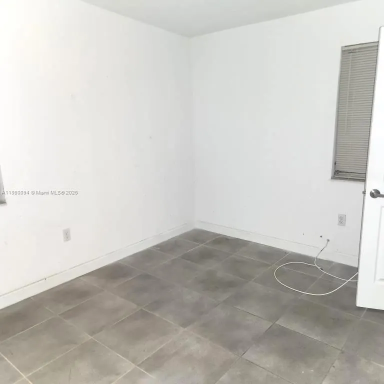 1461 NW 2nd Ct