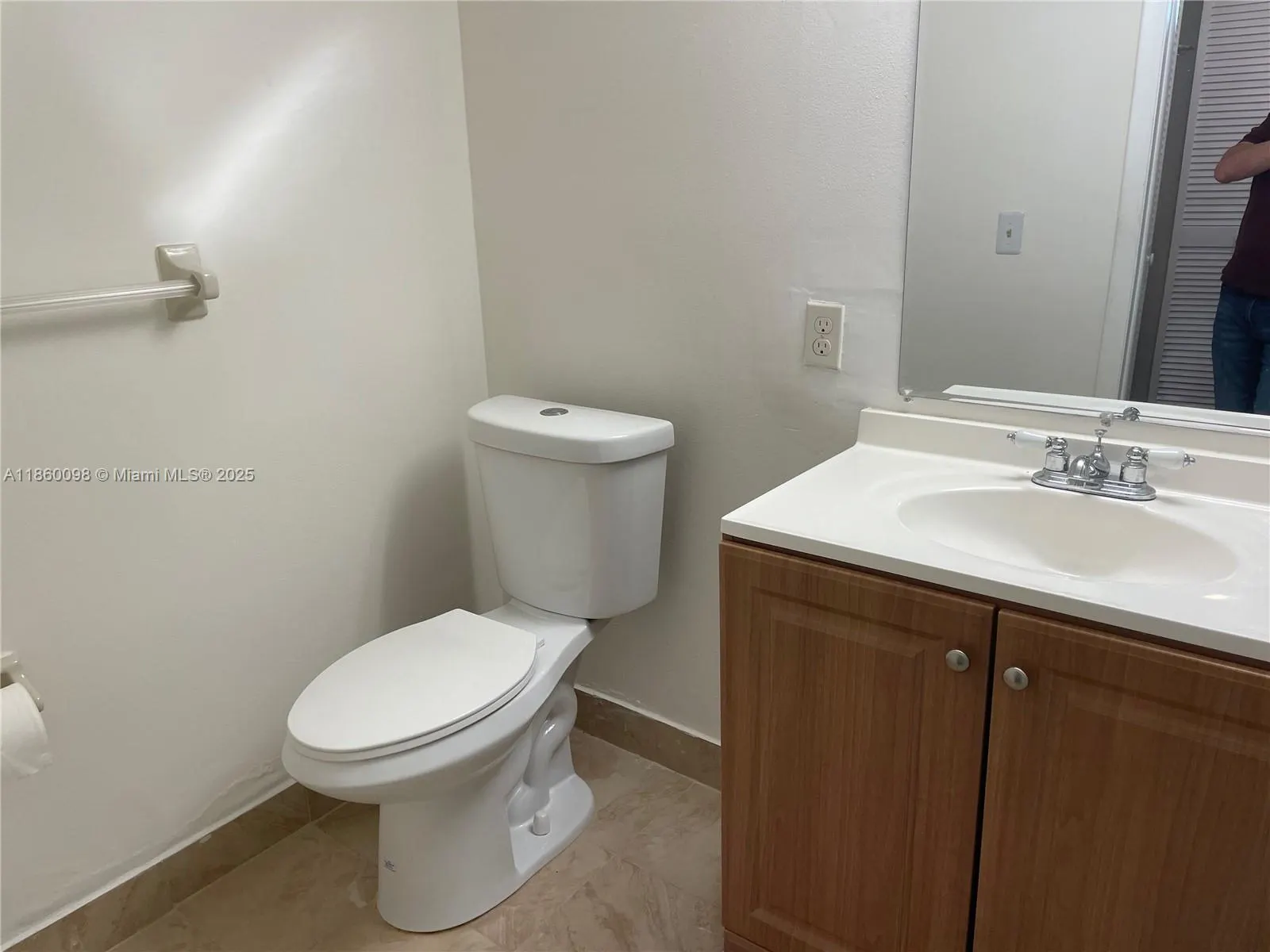 5975 SW 137th Ave, #702