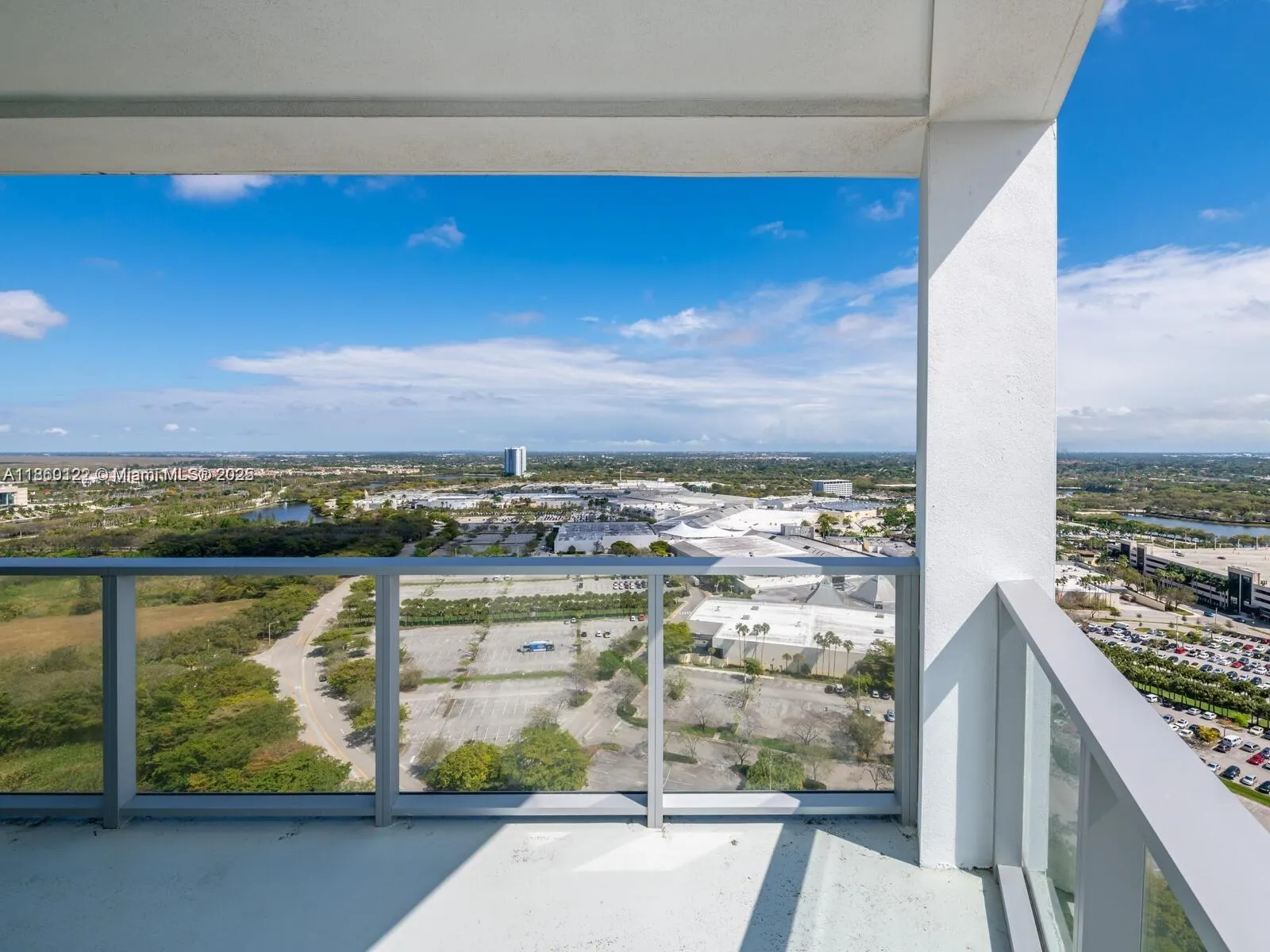 2000 Metropica Way, #2509