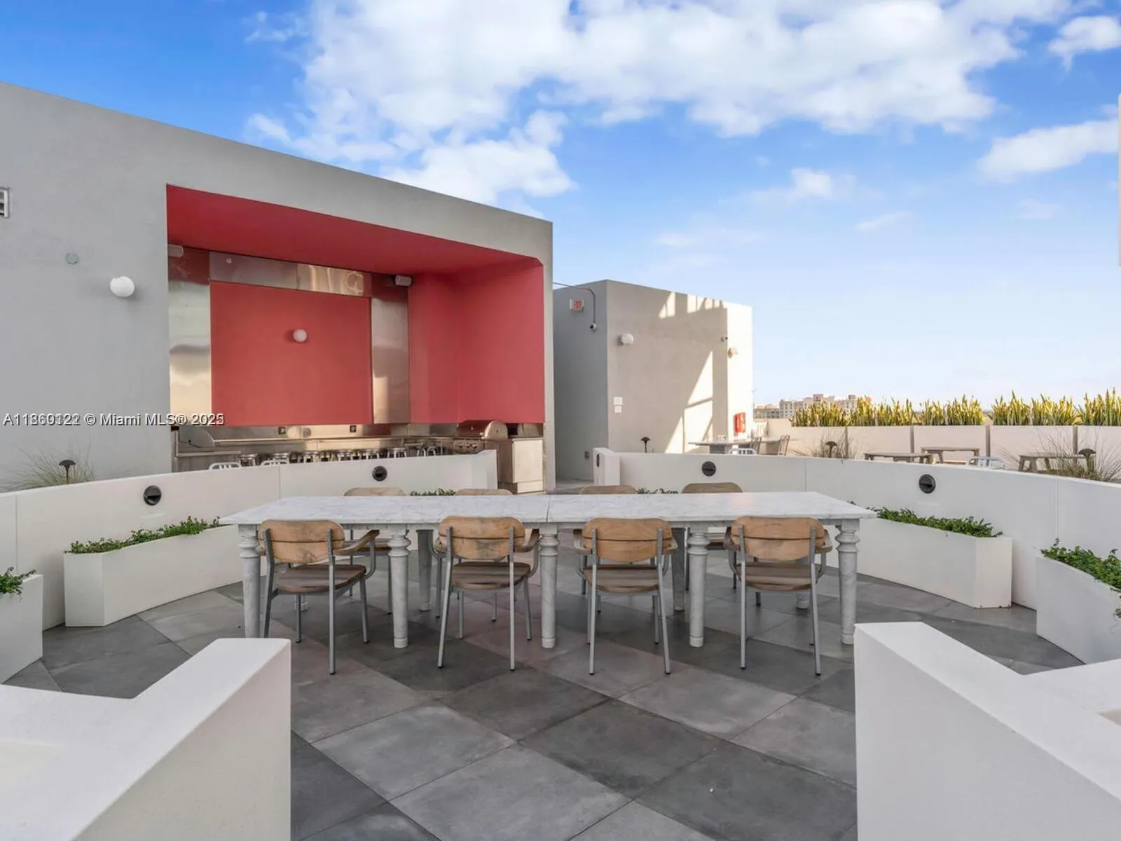 2000 Metropica Way, #2509