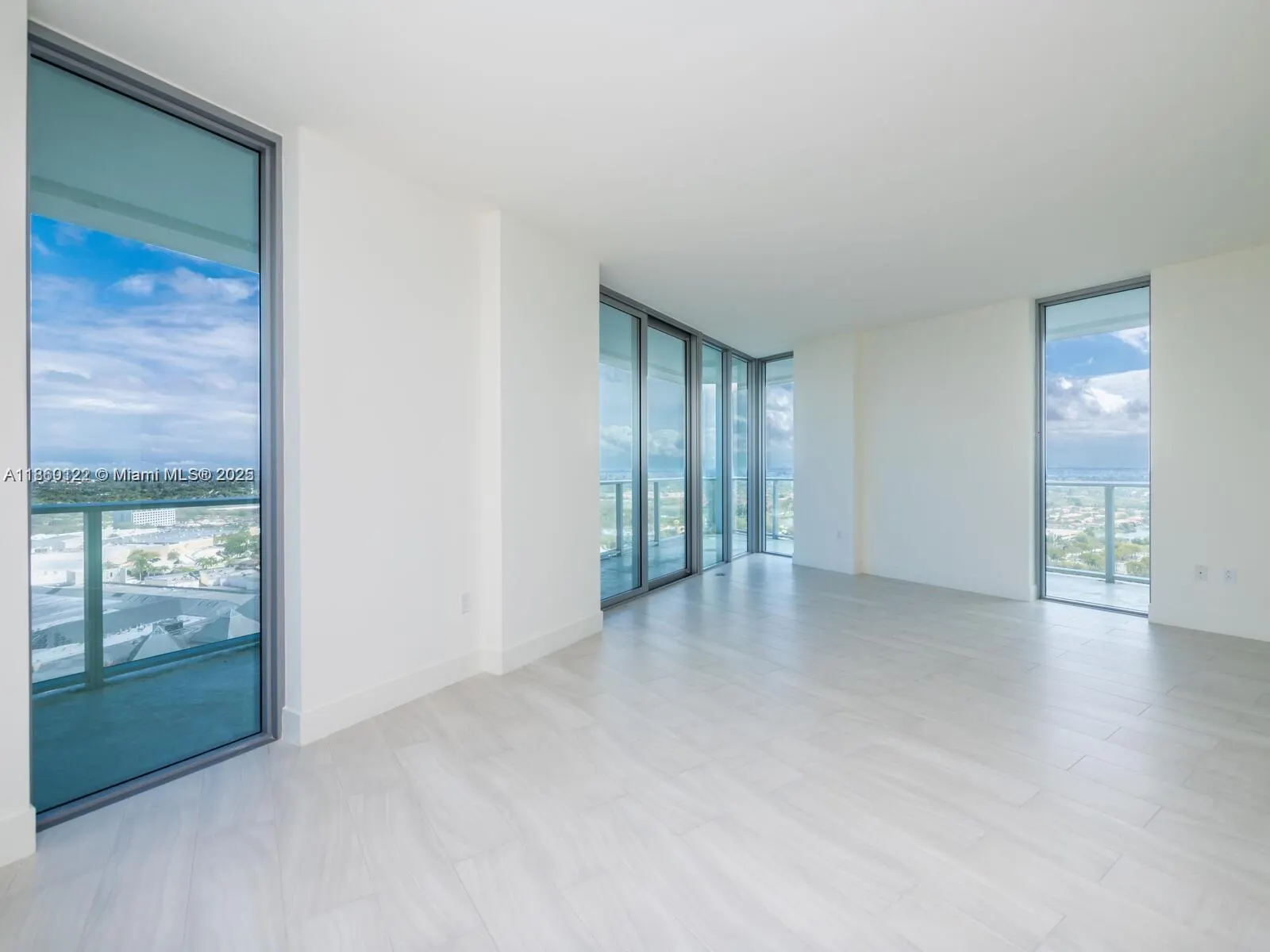 2000 Metropica Way, #2509