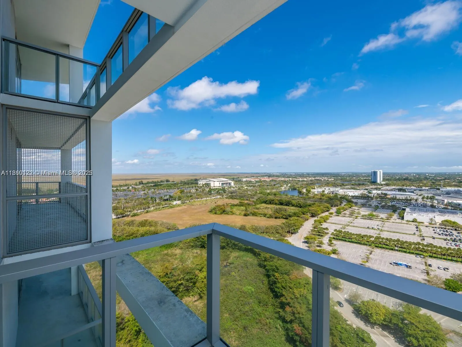 2000 Metropica Way, #2509