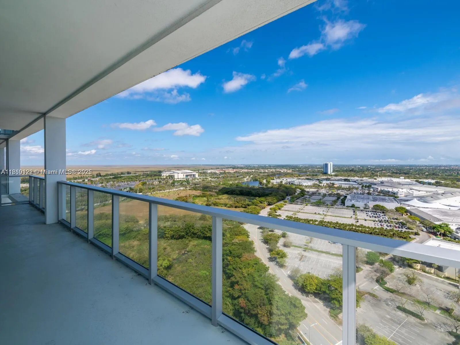 2000 Metropica Way, #2509