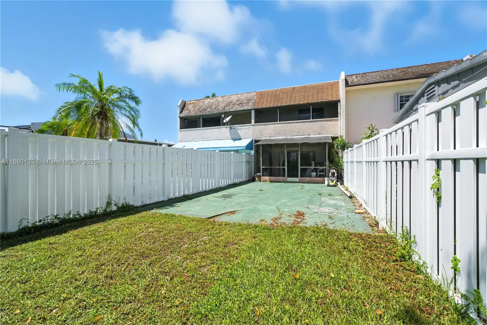 9074 NW 35th Pl