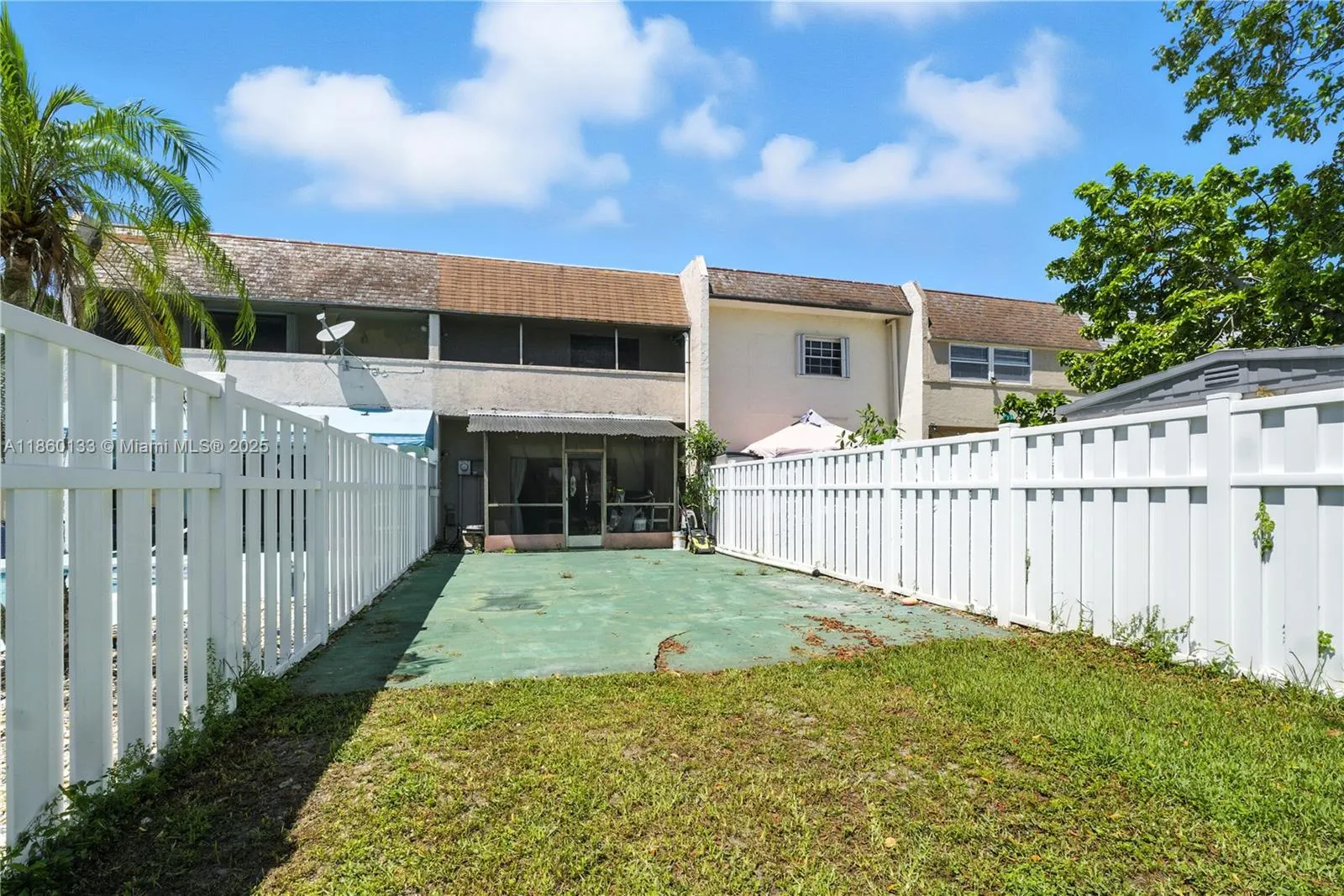 9074 NW 35th Pl