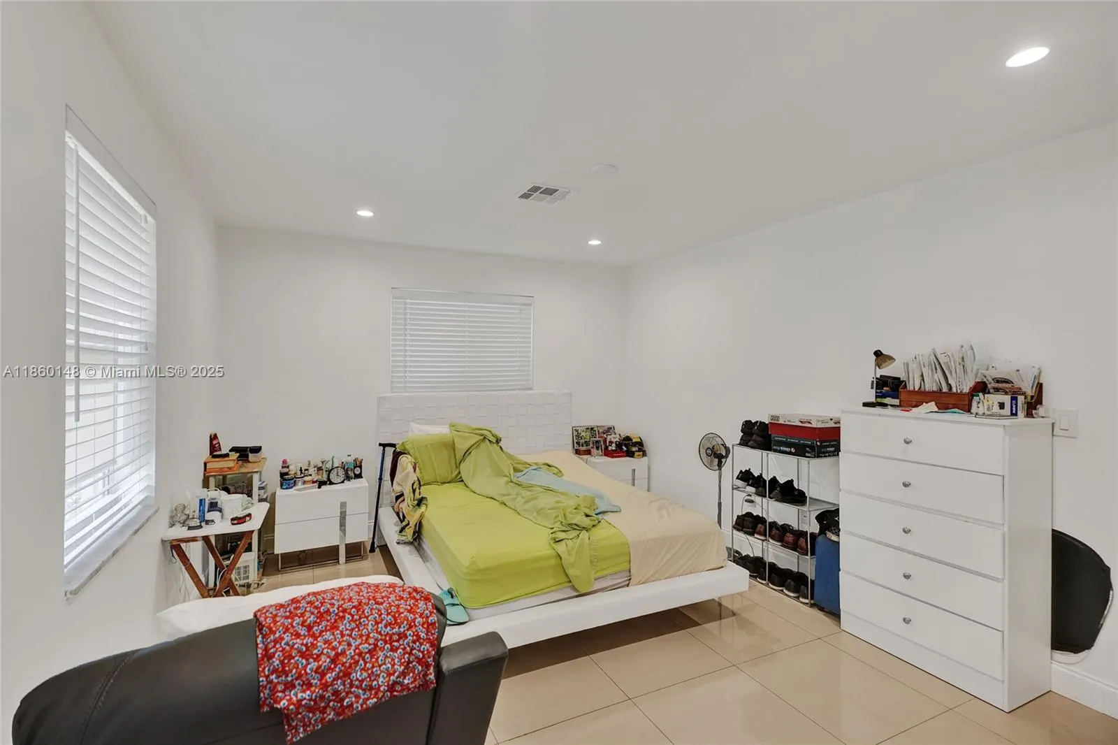 10 NW 100th St