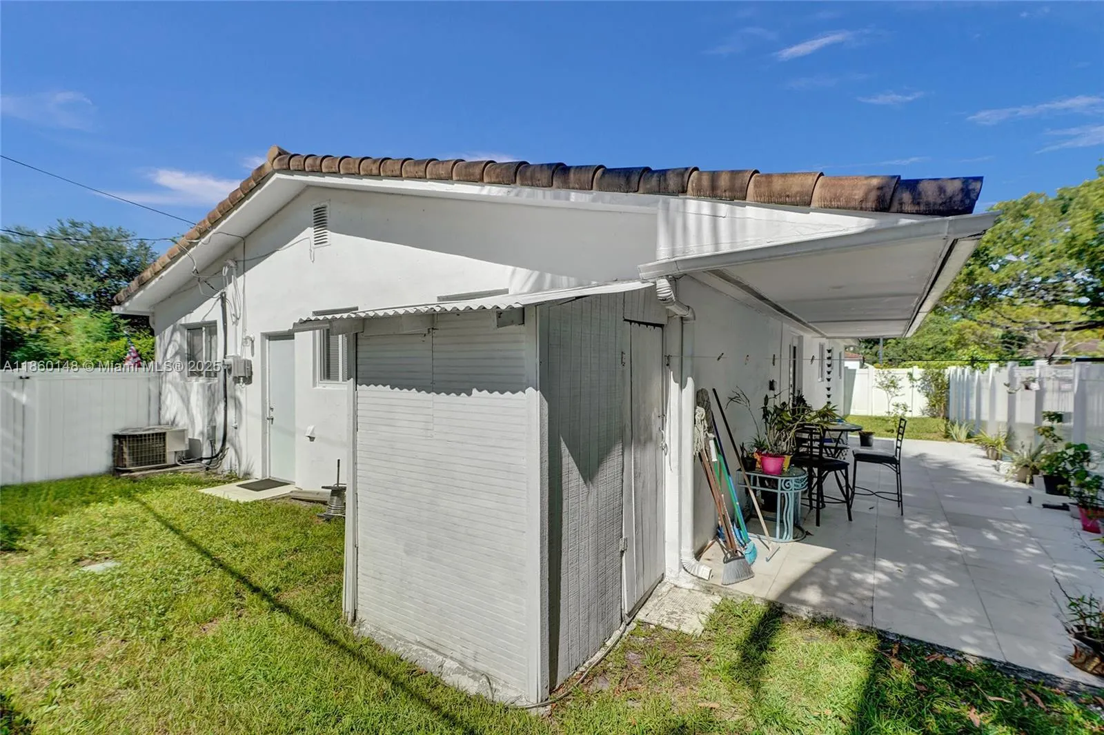 10 NW 100th St