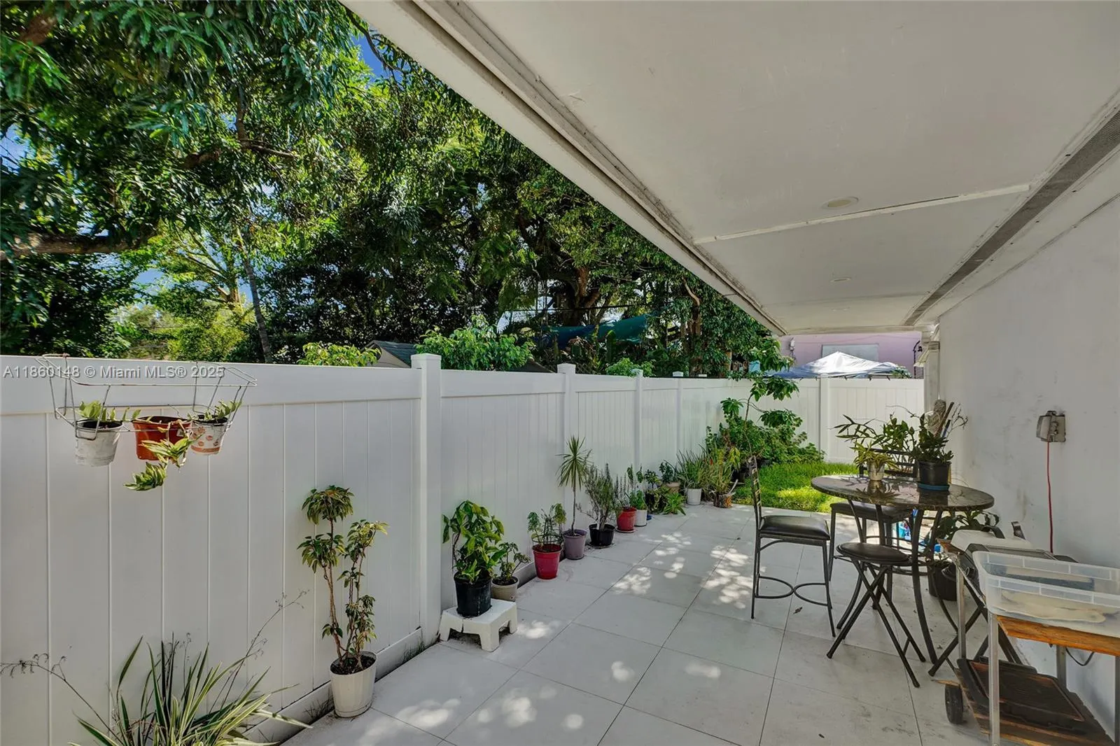 10 NW 100th St