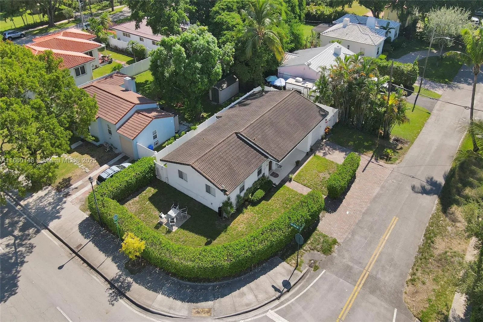 10 NW 100th St