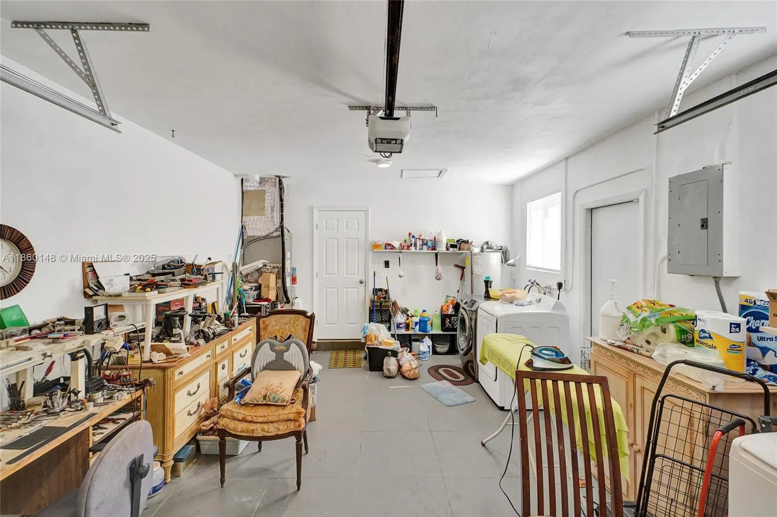10 NW 100th St