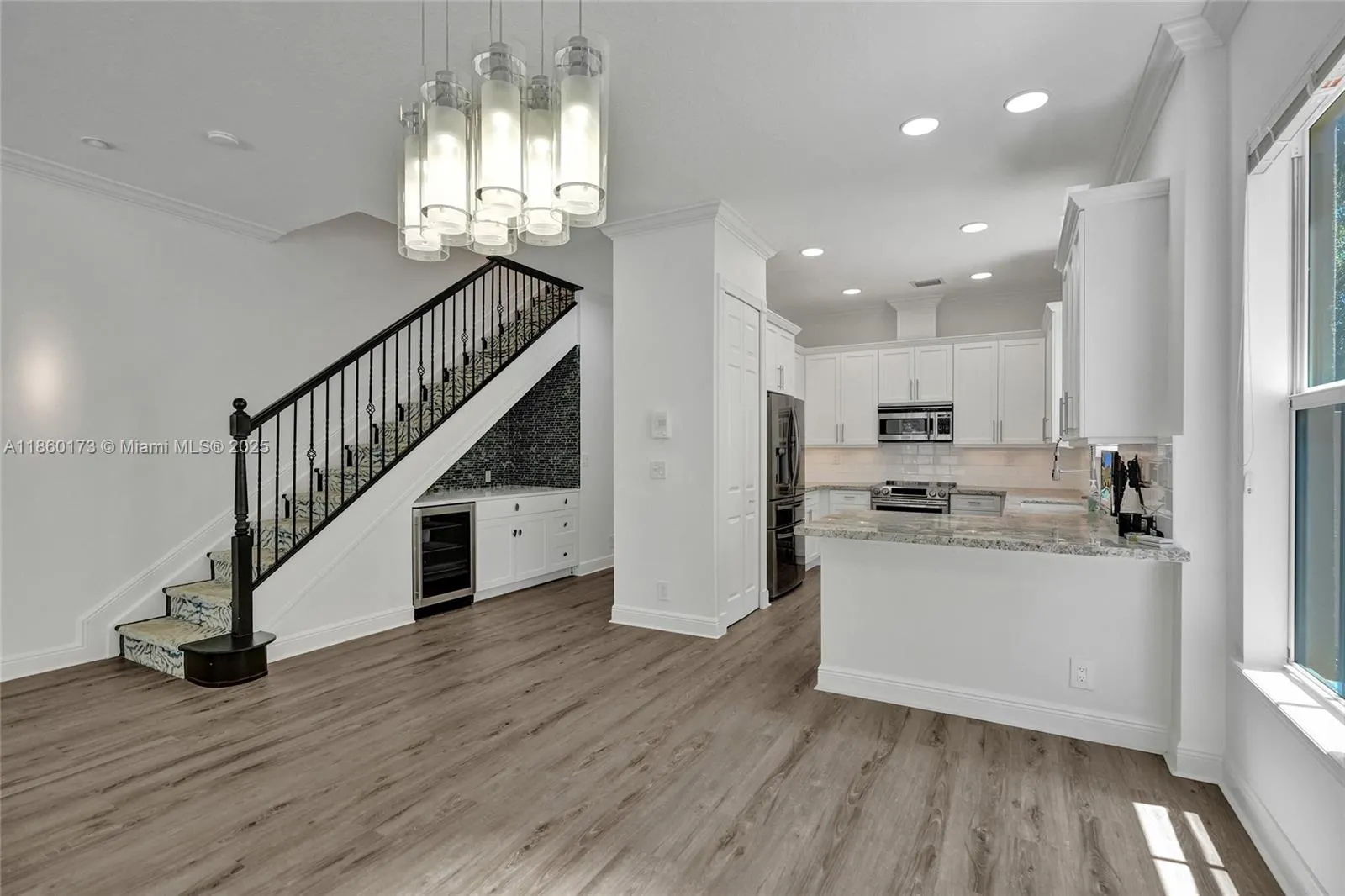 1115 NE 14th Ave