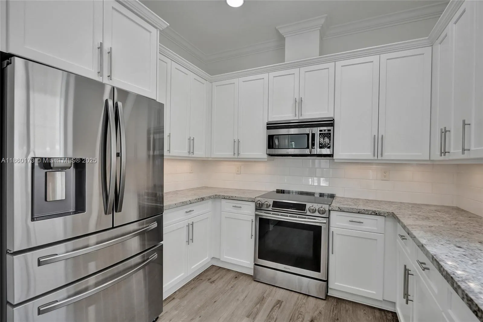 1115 NE 14th Ave