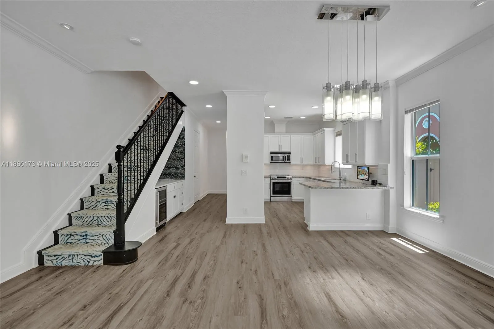 1115 NE 14th Ave