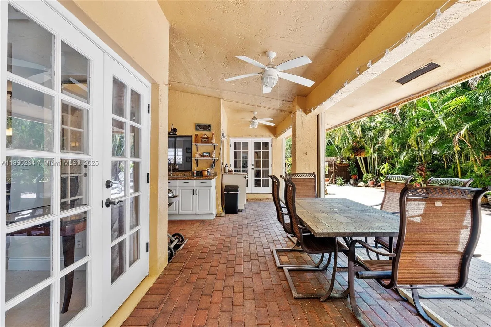 15613 SW 55th Ter