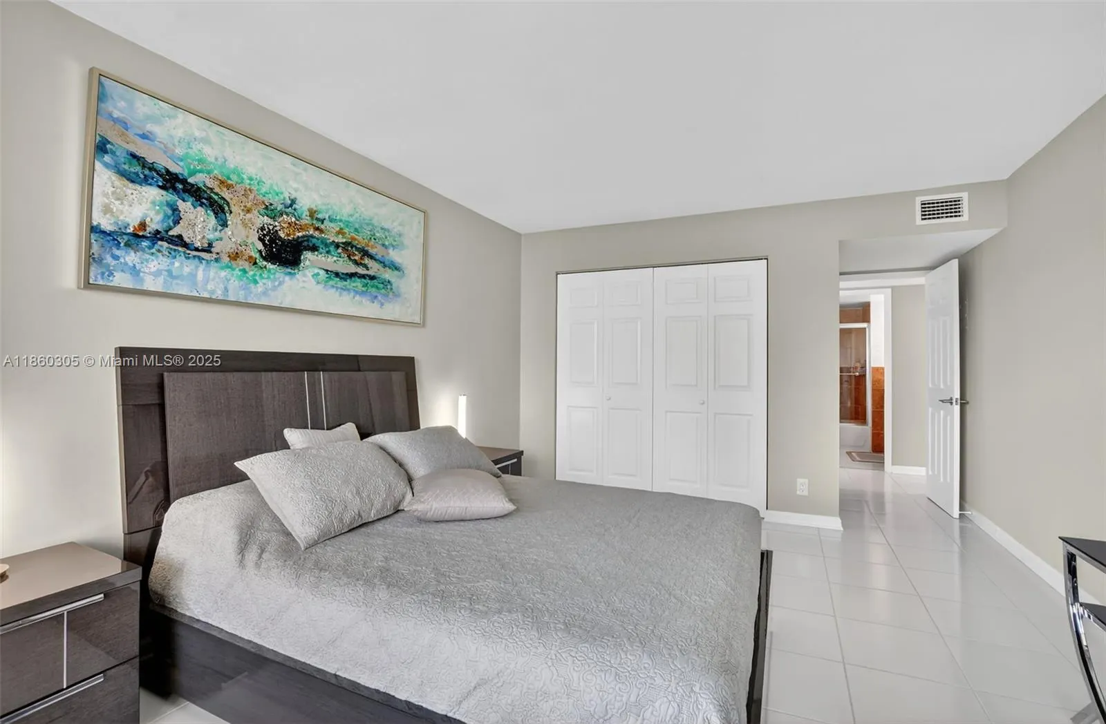 5901 Camino Del Sol, #207